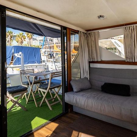 Spacious And Charming Boat In Port Forum Ξενοδοχείο Sant Adria de Besos Εξωτερικό φωτογραφία